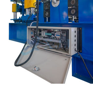 <span class=keywords><strong>Machine</strong></span> de fabrication de toitures en tôle automatique de couleur <span class=keywords><strong>Machine</strong></span> de fabrication de profilés de panneaux muraux de toitures à trois couches et trois étages - Product Image 3