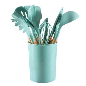 Outils de cuisine pour la maison et la cuisine 12 pièces de qualité supérieure Spatule Pelle Cuillère Ensembles Ustensiles de cuisine en silicone rose bleu avec manche en bois - Product Image 6