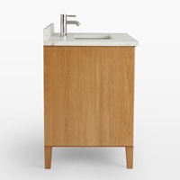 Meuble-lavabo de salle de bain en chêne massif cannelé de style Mid-Century avec plan de travail en marbre de Carrare, lavabo en céramique à encastrer, portes à fermeture douce