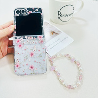 Coque de téléphone délicate à imprimé floral de fleurs de cerisier rose pastel pour Samsung Galaxy Z Flip 7-3 avec sangle en perles de cristal et protection intégrale