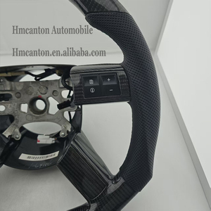 พวงมาลัยหนังคาร์บอนไฟเบอร์แบบเจาะรู รุ่นยอดนิยมสำหรับรถยนต์ Chrysler 300C - Product Image 5