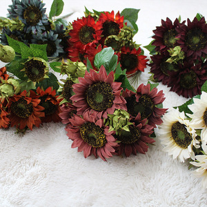 Ramo de Girasoles Artificiales de Seda, Estilo Europeo, Hecho a Mano, Ramo Pequeño para el Día de San Valentín, Decoración para el Hogar y Tiendas, de Fábrica - Product Image 4