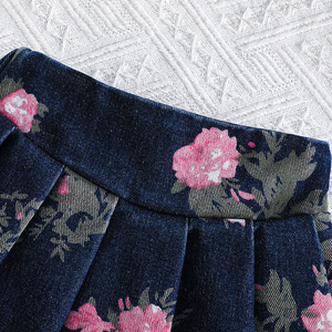 Completo Estivo in Denim per Ragazze 2026: Top con Stampa Floreale e Gonna Plissettata - Product Image 6