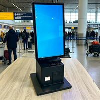 Kiosque interactif de haute qualité avec écran tactile de 23,6 pouces, lecteur de codes-barres, scanner de passeport, enregistrement automatique en libre-service