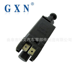 สวิตช์ไฟเบรก Gxn 322945515 สำหรับรถยนต์ Volkswagen Santana Seat Toretto อะไหล่รถยนต์ใหม่ - Product Image 5