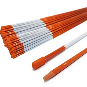 Marcadores de Entrada de 48 Pulgadas, Estacas Reflectantes de Fibra de Vidrio para Estacionamientos y Caminos - Product Image 1