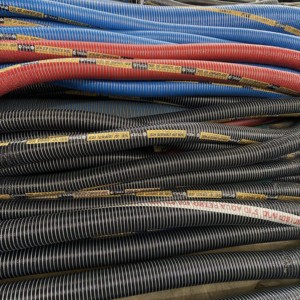 Tuyau composite chimique, tuyau de distribution d'huile, tuyau composite en caoutchouc haute résistance à la corrosion pour essence - Product Image 4