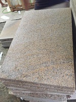 Pierre de granit beige jaune brumeux Fujian G682 pour pavage mural extérieur