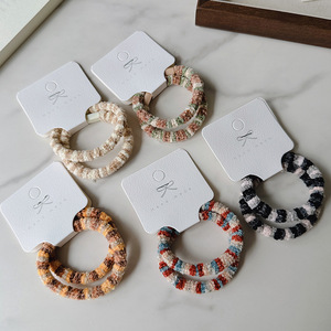 2 unids/lote de lazos para el cabello negros gruesos a la moda para <span class=keywords><strong>mujer</strong></span>, banda de goma para cabello grueso para <span class=keywords><strong>mujer</strong></span> y niña, bandas elásticas grandes para el cabello, soporte para cola de caballo - Product Image 3