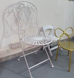 Chaises de patio en fer sculpté de style rétro européen, chaises pliantes de style campagnard pour les fournitures de mariage en plein air - Product Image 4