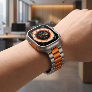 Bracelet en titane à trois maillons Upro Luxury pour Apple Watch, disponible en tailles 49 mm, 46 mm, 45 mm, 44 mm, 42 mm et 40 mm, pour homme, style business. - Product Image 4