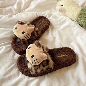 Nuevas Pantuflas de Casa Mullidas con Estampado de Leopardo 2025 para Mujer, Bonitas de Punta Cerrada de <span class=keywords><strong>EVA</strong></span> para Otoño Invierno, Venta al Por Mayor para Supermercado - Product Image 1