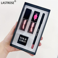 Coffret Noir 4-en-1 : Kit Lèvres Hydratant et Imperméable avec Gloss Transparent, Crayon à Lèvres et Taille-Crayon – Marque Privée