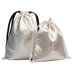 Bolsa de satén con cordón de alta calidad al por mayor, bolsa de terciopelo para regalo de joyería con logotipo personalizado, elegante contenedor de almacenamiento de satén - Product Image 1