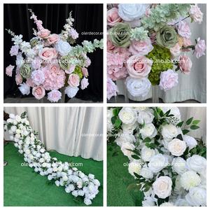Arche de mariage artificielle en soie personnalisée en usine avec pétales de rose - Décoration écologique pour événements intérieurs/extérieurs - Product Image 5