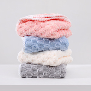 Serviette de bain en velours corail 75x35cm, absorbante, douce, pour enfants, usage domestique - Product Image 2