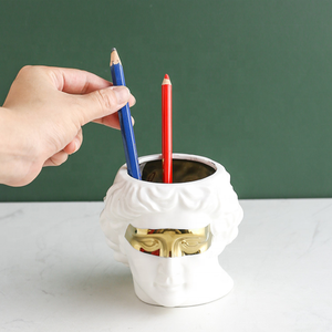 Vase en forme <span class=keywords><strong>de</strong></span> tête <span class=keywords><strong>de</strong></span> David disponible en céramique, Pot <span class=keywords><strong>de</strong></span> fleur, porte-stylo <span class=keywords><strong>de</strong></span> maquillage, Statue <span class=keywords><strong>de</strong></span> personnages Succulents, boîte <span class=keywords><strong>de</strong></span> rangement - Product Image 6