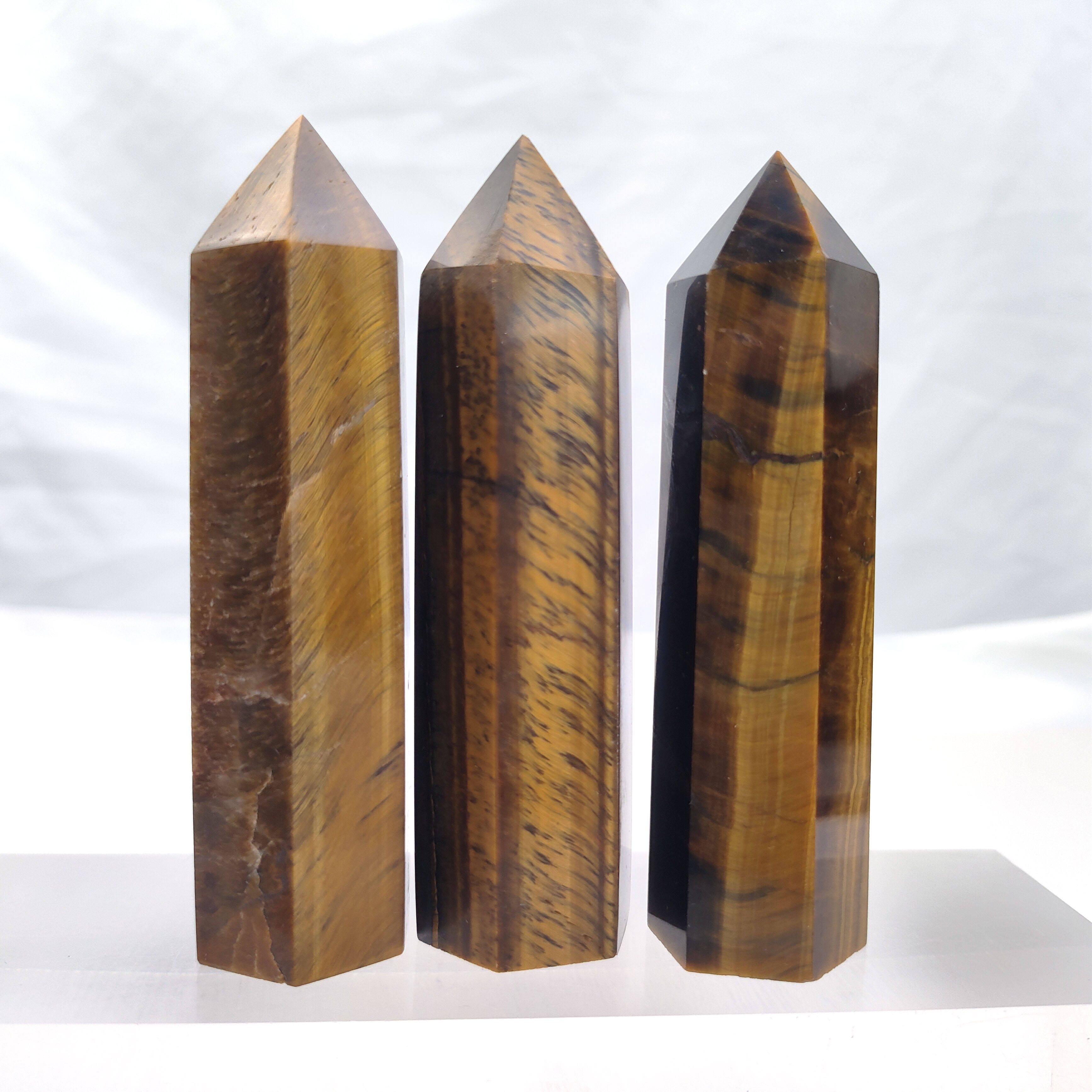 หินตาเสือ