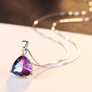 Ce collier en argent sterling avec pendentif en tourmaline rouge S925 est un choix idéal pour les femmes (également disponible en cuivre) - Product Image 4