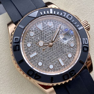 La nouvelle montre est de couleur gris ciment et est équipée du mouvement mécanique 4131 le plus stable. - Product Image 1