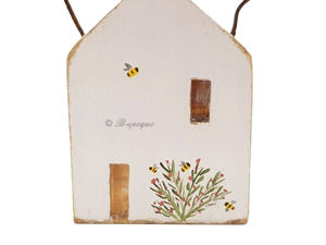 Bee Happy Spring Cottage Desktop Miniatuur Huisje Drijfhout Kleine Houten Huizen Met Hart - Product Image 2