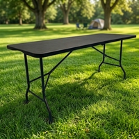 Ensemble de table et chaises pliantes carrées d'extérieur portables - Longueur 6 pieds, design moderne en plastique blanc, utilisation hôtelière, hauteur réglable