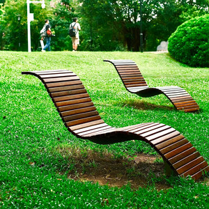 كرسي استرخاء خشبي صلب مقاوم للتآكل للاستخدام الخارجي على الشاطئ، قابل للتحريك، تصميم عصري بسيط، مقعد ترفيهي إبداعي للحدائق - Product Image 4