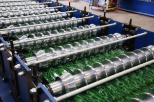 고정밀 골판지 롤 성형 금속 지붕 제작 기계 - Product Image 2