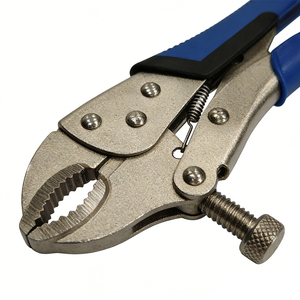 <span class=keywords><strong>Pince</strong></span> à serrage industrielle à bon <span class=keywords><strong>prix</strong></span> avec surfaces de mâchoires dentelées et lisses pour la réparation automobile - Product Image 3