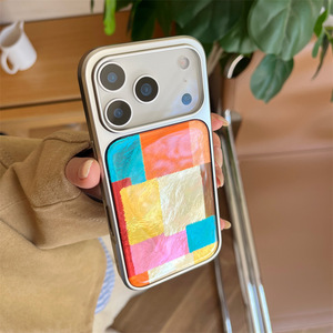 Funda para Teléfono con Diseño Retro a Cuadros y Combinación de Colores, Compatible con iPhone 17ProMax 16 15 14, con Efecto de Goteo de Pegamento, Moderna - Product Image 3