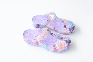 Zuecos para Mujer Sandalias <span class=keywords><strong>de</strong></span> Playa <span class=keywords><strong>de</strong></span> EVA Zapatos Huecos para Jardín Pantuflas con Agujeros Zapatillas Acuáticas sin Cordones Estilo Foam Runner - Product Image 5