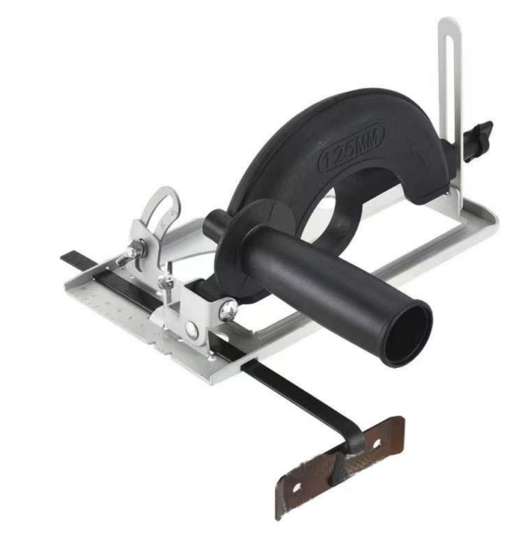 Электрическая цепная пила для деревообработки