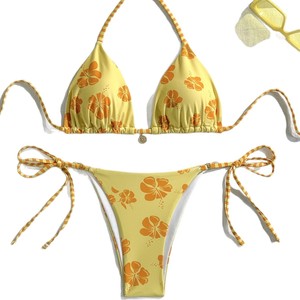 Maillot de bain bikini 3 pièces sexy à rayures avec boucle de poitrine évidée pour femme - Product Image 1