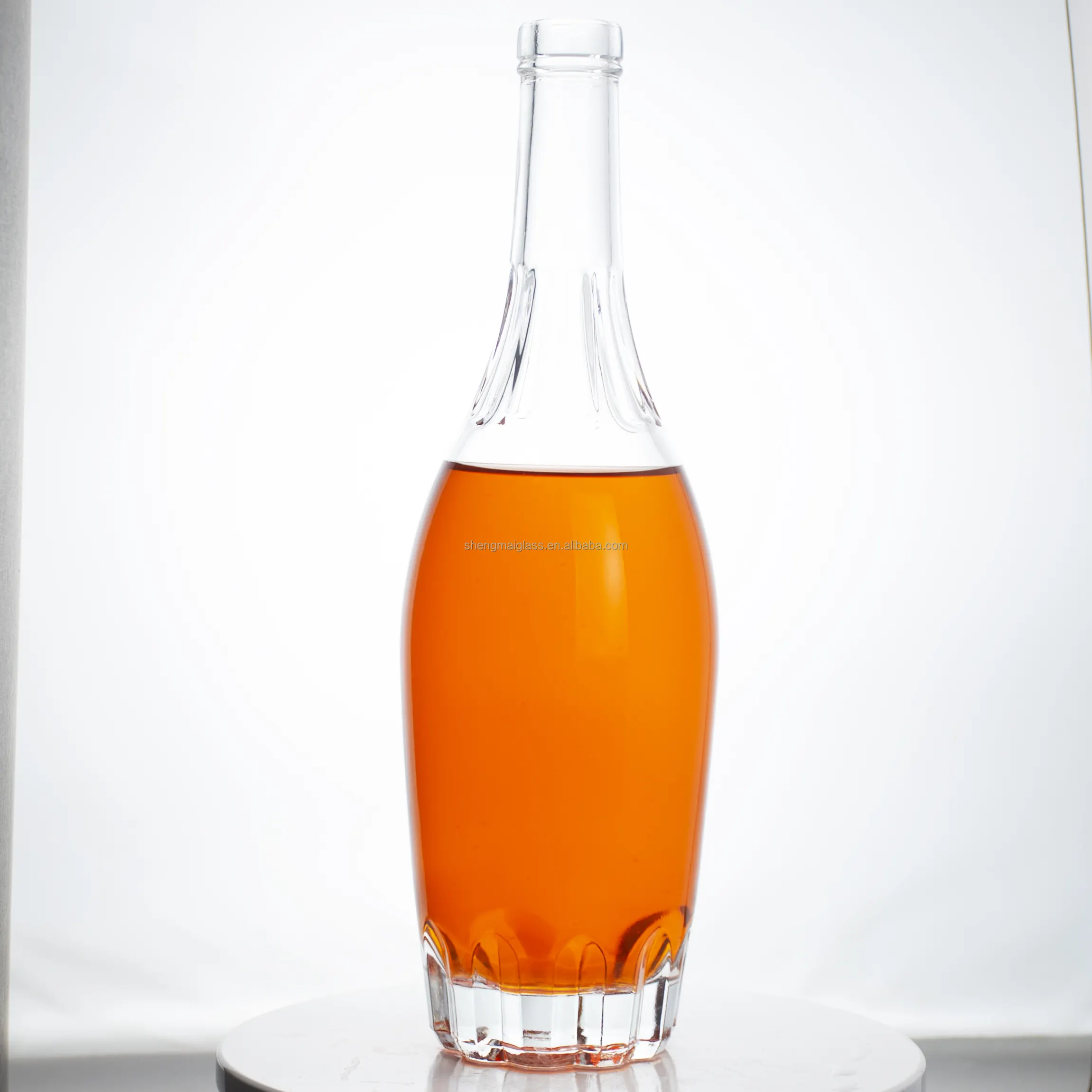 ミルクオリーブオイルウォッカウイスキーラムジンテキーラリキュールアルコールスピリッツ用のカスタマイズされたガラスボテラデビドリオ空のガラス瓶