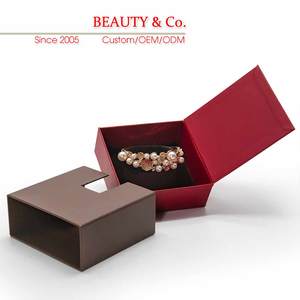 Boîtes à bijoux en papier similicuir de luxe faites à la main en gros, tiroirs en carton personnalisés uniques, estampage à chaud or, couleurs personnalisées - Product Image 5