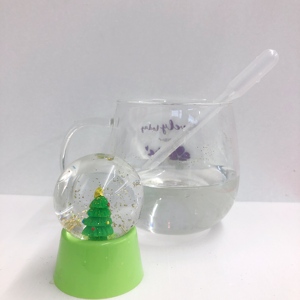 ホット販売カスタムメイド樹脂ガラススノーグローブパーソナライズされたDIYクリスマス飾りと家の装飾 - Product Image 4