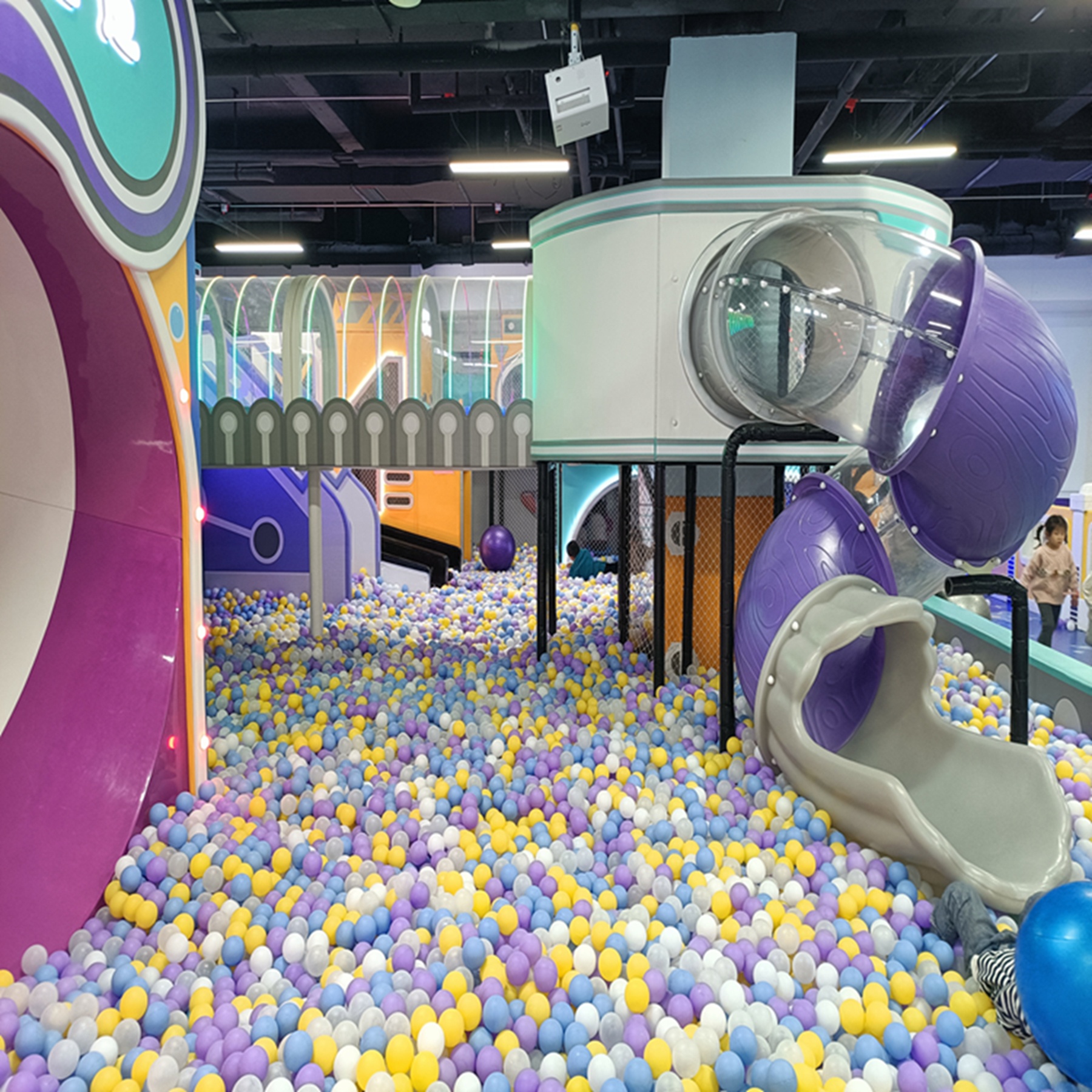 Factory Price Indoor Amusement Equipment Playground Slide Ball Pit Indoor  Play Centre Playground Climbing Soft Play for Children
