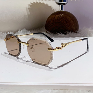 <strong>Cartier</strong> Frameless Sunglasses Leopard Head Design UV400 Protection Unisex Street Style Trendy <strong>Glasses</strong> - Product Image 2