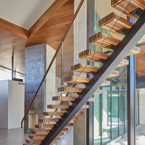 佛山楼梯供应商室内粉末涂层钢单梁木台阶带灯u形直楼梯带栏杆