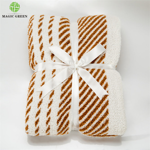 Ma Thuật Màu Xanh Lá Cây Tùy Chỉnh Ấm Cúng Chăn Độ Dày <span class=keywords><strong>100</strong></span>% <span class=keywords><strong>Polyester</strong></span> Chăn Ném Ấm Cúng Ấm Áp Mềm Ném Chăn Cho Sofa - Product Image 6