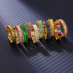 Anillo de Circonio Geométrico de Diseño Exquisito y Lujo Ligero, Anillos de Moda Elegantes y Temperamentales para Mujer, Joyería al por Mayor - Product Image 1