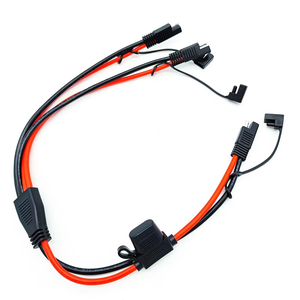 อะแดปเตอร์แยกสัญญาณ1ถึง<span class=keywords><strong>2</strong></span> Y แบตเตอรี่ไฟฟ้ากระแสตรงถอดออกอย่างรวดเร็วสายไฟต่อปลั๊กกับฟิวส์กลาง - Product Image 2