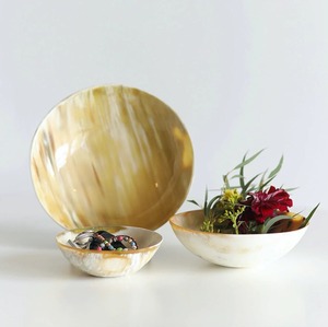 Ensemble de 3 bols en corne de qualité supérieure, design classique artisanal, bols de cuisine écologiques pour servir les aliments, présentation sur la table disponible - Product Image 2