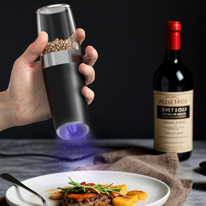 Ensemble de 2 moulins à sel et à poivre électriques à gravité, alimentés par piles, avec lumière LED, moulin à céramique - Product Image 4
