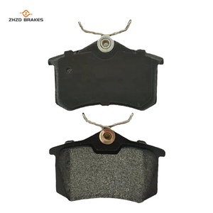 Pièces de frein de rechange automobile Plaquettes de frein de voiture japonaises Plaquettes de frein avant 191615415A Jeu de plaquettes de frein à disque en céramique pour Jetta VA3 - Product Image 1