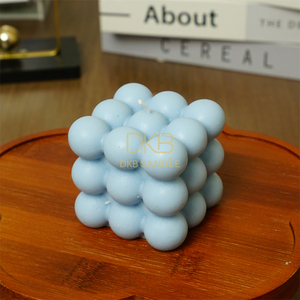 Velas Aromáticas 3D en Forma de Cubo Hechas a Mano al por Mayor - Cera de Soja Perfumada con Aroma a Flor de Burbuja, Larga Duración, Ecológicas, Decoración del Hogar - Product Image 2