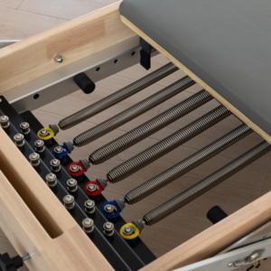 Equipo comercial usado entrenamiento Fitness cuero <span class=keywords><strong>cama</strong></span> <span class=keywords><strong>de</strong></span> madera para la venta estudio <span class=keywords><strong>Pilates</strong></span> Reformadores - Product Image 2