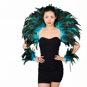 Mantello di Lusso con Collo di Piume e Fasce per le Braccia Abbinate, per Sfilate di Moda, Spettacoli di Danza, Costumi di Carnevale - Product Image 3