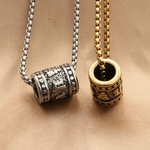 Collier pour homme en acier inoxydable avec pendentif rond à lettres, design géométrique rétro punk, style européen et américain - Product Image 2