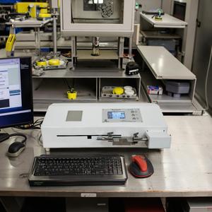 Máquina de Prueba de Resistencia a la Tracción del Papel ISO 1924, Probador de Resistencia a la Tracción Horizontal Controlado por Computadora, Probador de Resistencia a la Tracción del Cartón - Product Image 3